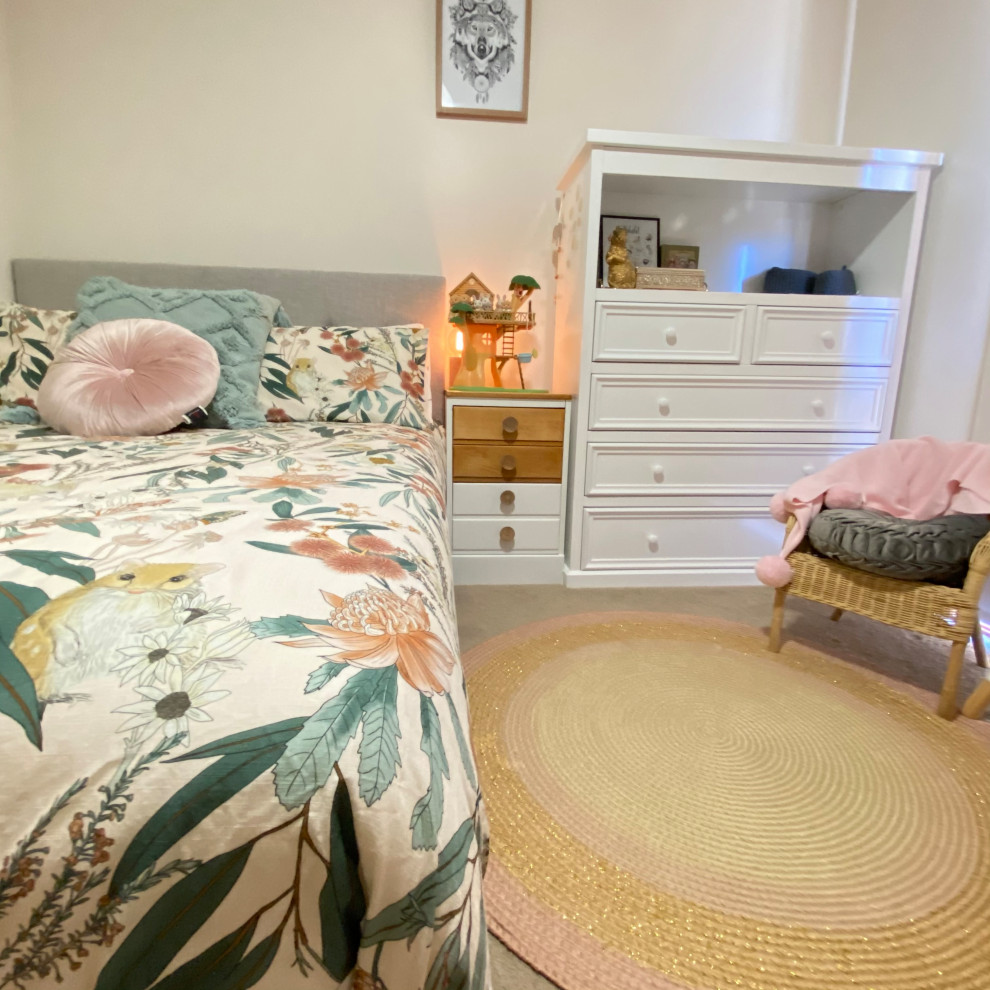 Design ideas for a scandinavian bedroom in Central Coast.