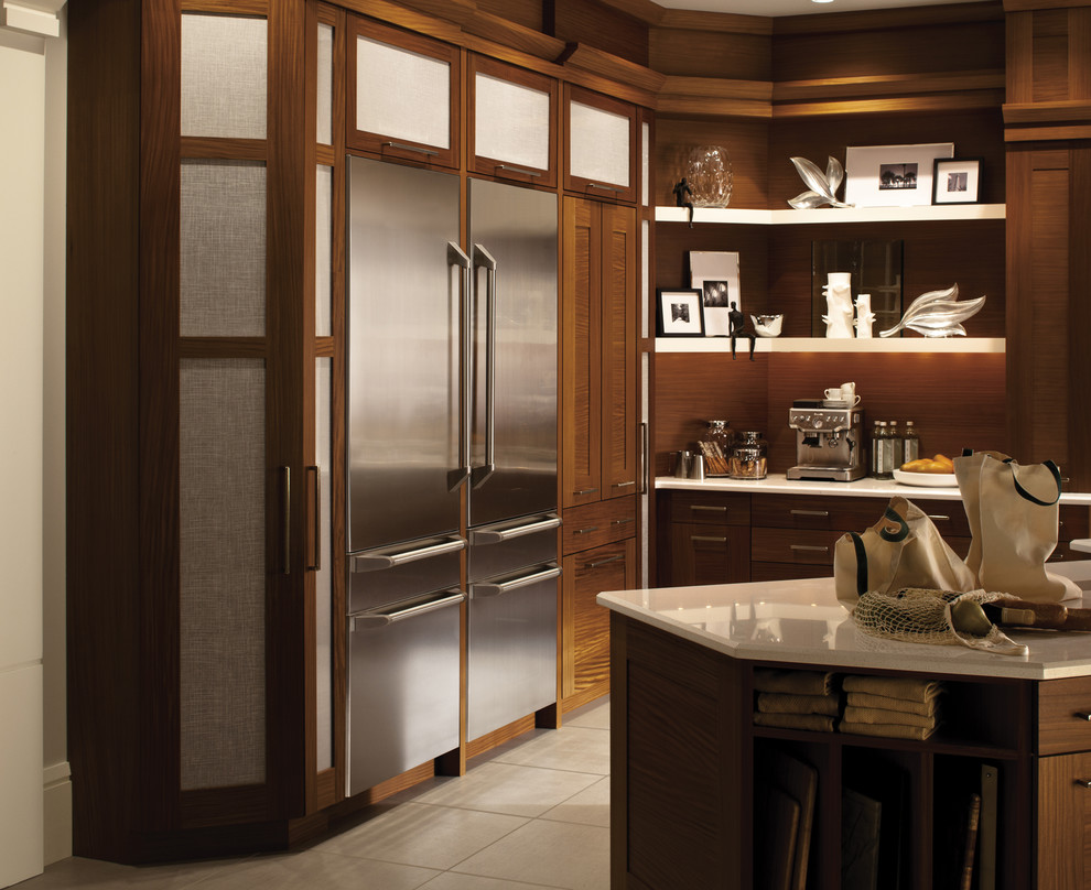 Enclosed kitchen - mid-sized transitional l-shaped porcelain tile and white floor enclosed kitchen idea in Cincinnati with stainless steel appliances, shaker cabinets, dark wood cabinets, quartz countertops, an island and white countertops