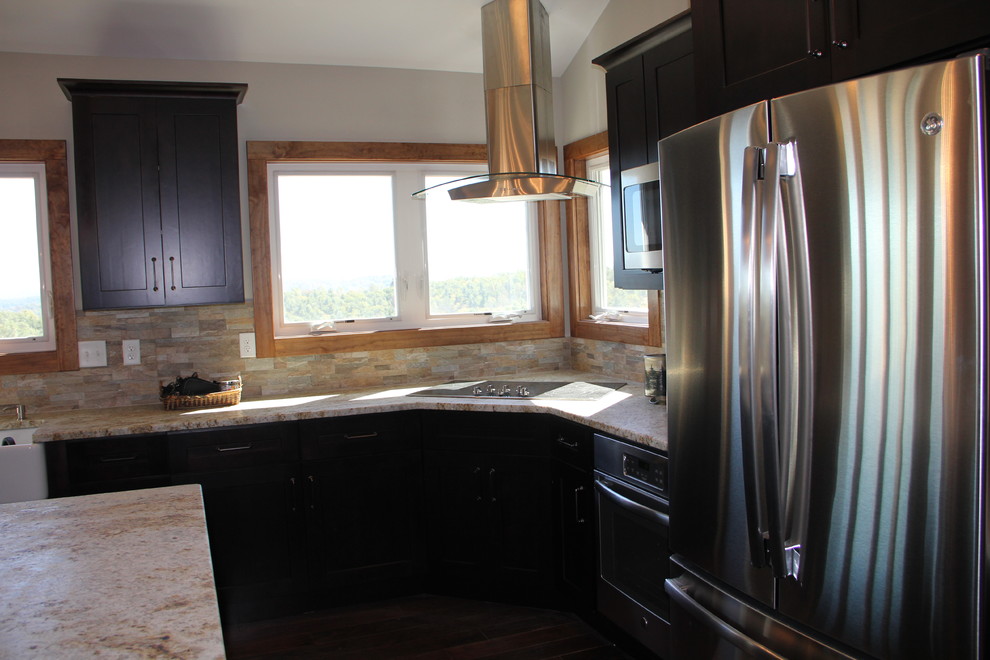 Kitchen - industrial kitchen idea
