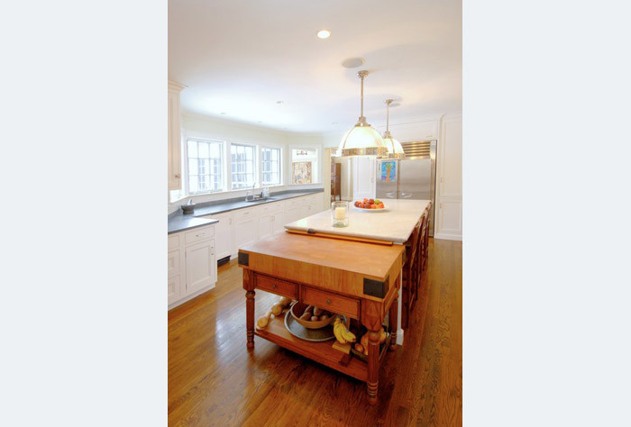 Inspiration for a transitional kitchen remodel in Miami