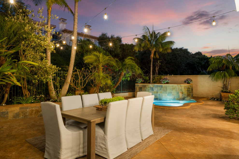 Inspiration for a transitional patio remodel in Orange County
