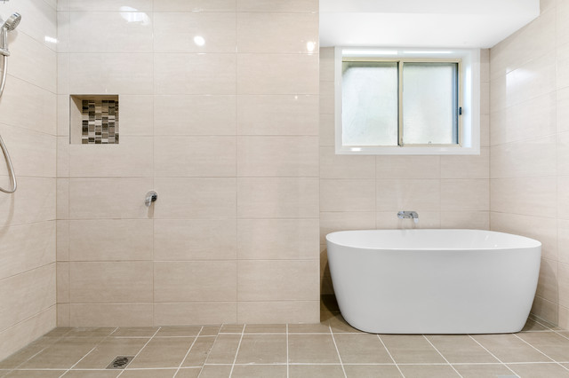 Oakes moderne-badevaerelse