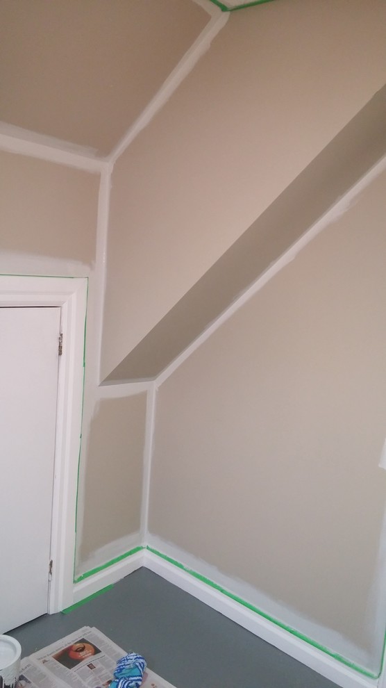 what colour can i paint my laundry room if my laundry room floor is li