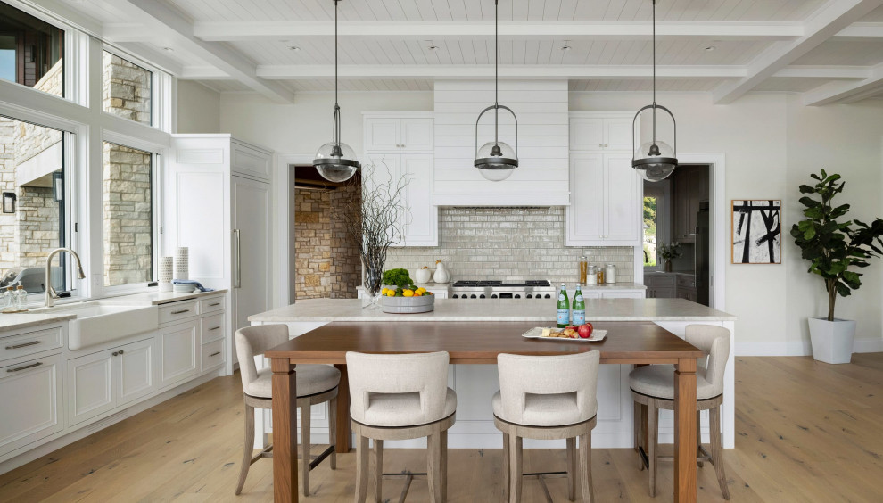 This is an example of a transitional kitchen in Minneapolis.