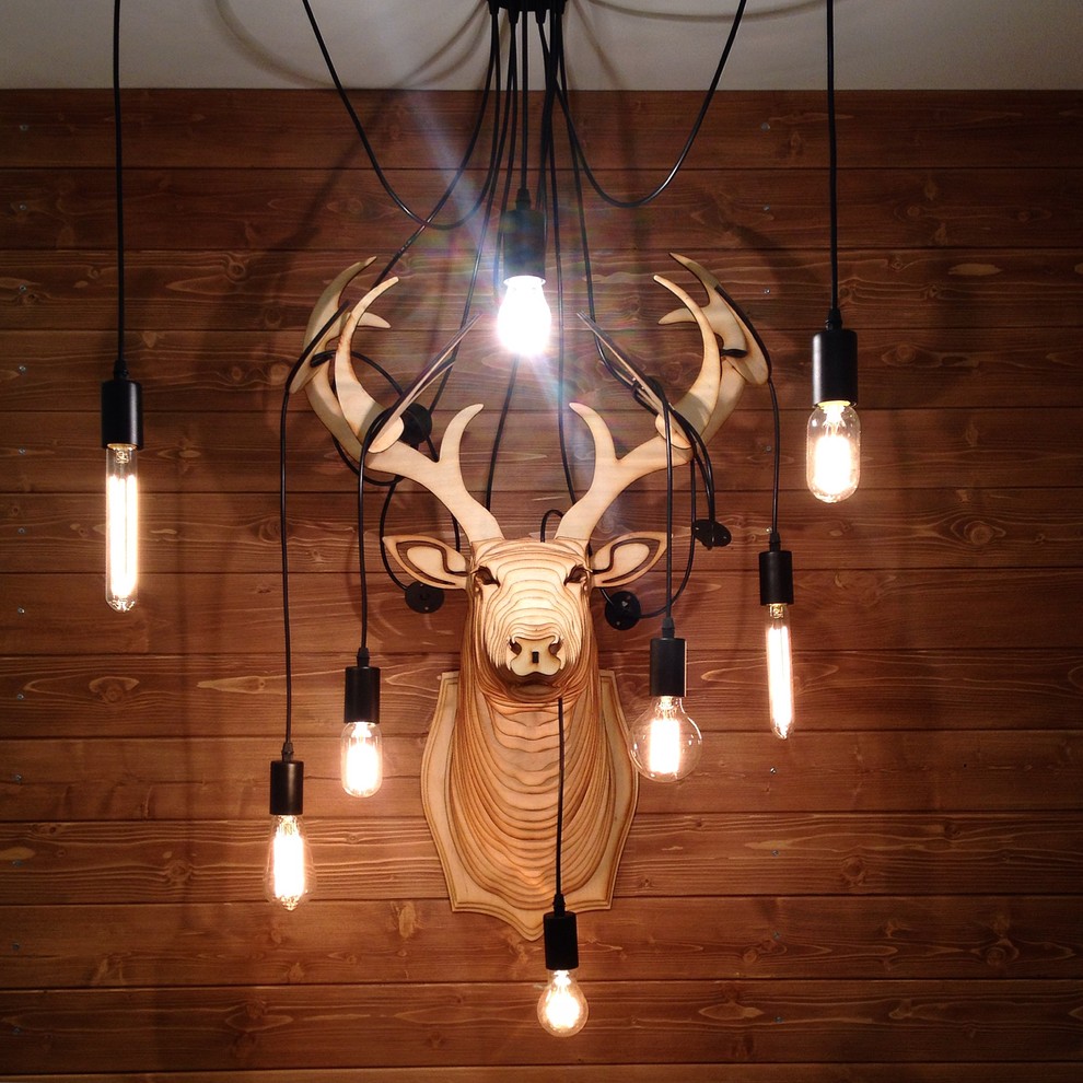 Квартира с головой оленя