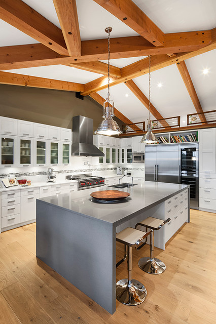 Browns Residence modern-kueche