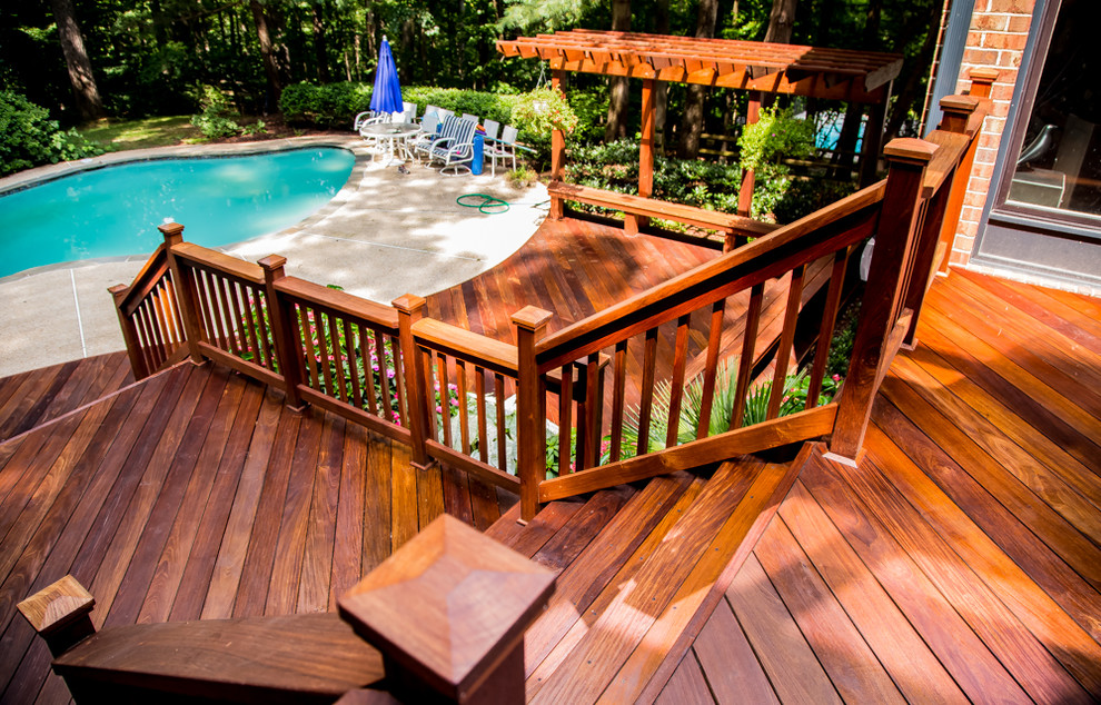 Inspiration for a large traditional deck in DC Metro.