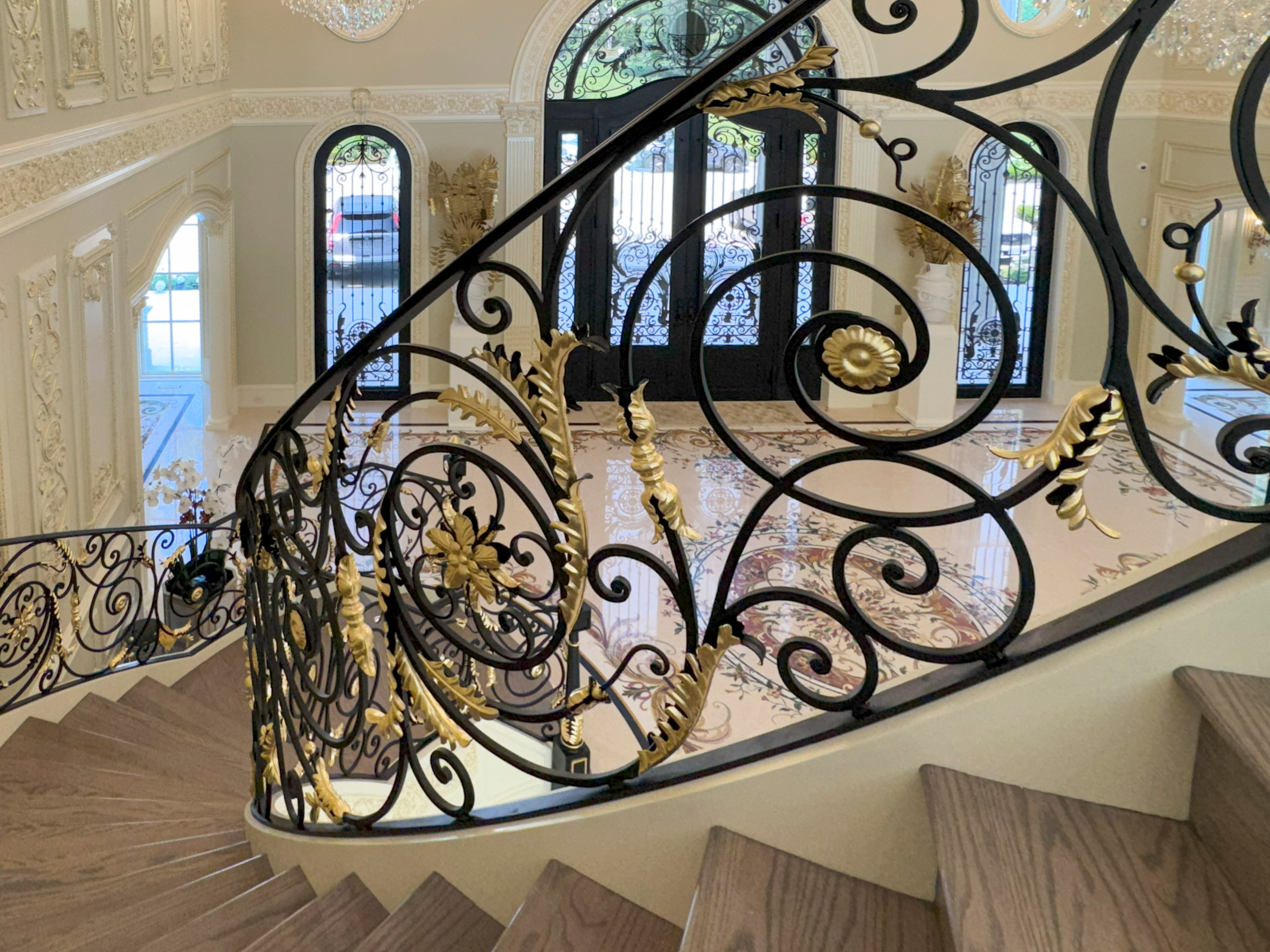 135_Vibrant Staircase with Touch of Historic Grandeur, Great Falls, VA 22066