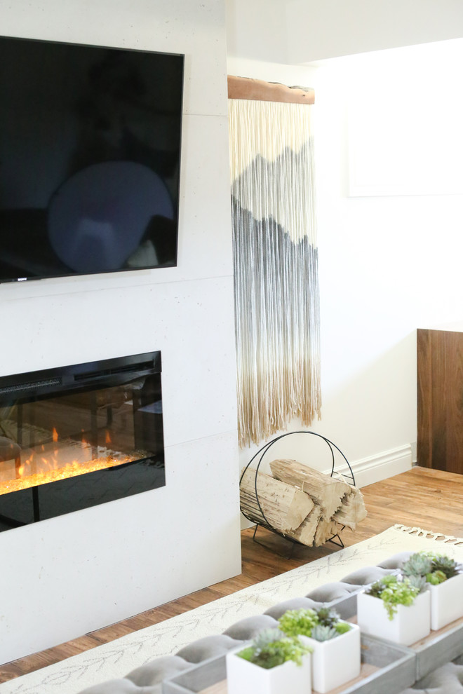 Inspiration for a transitional home design remodel in Toronto