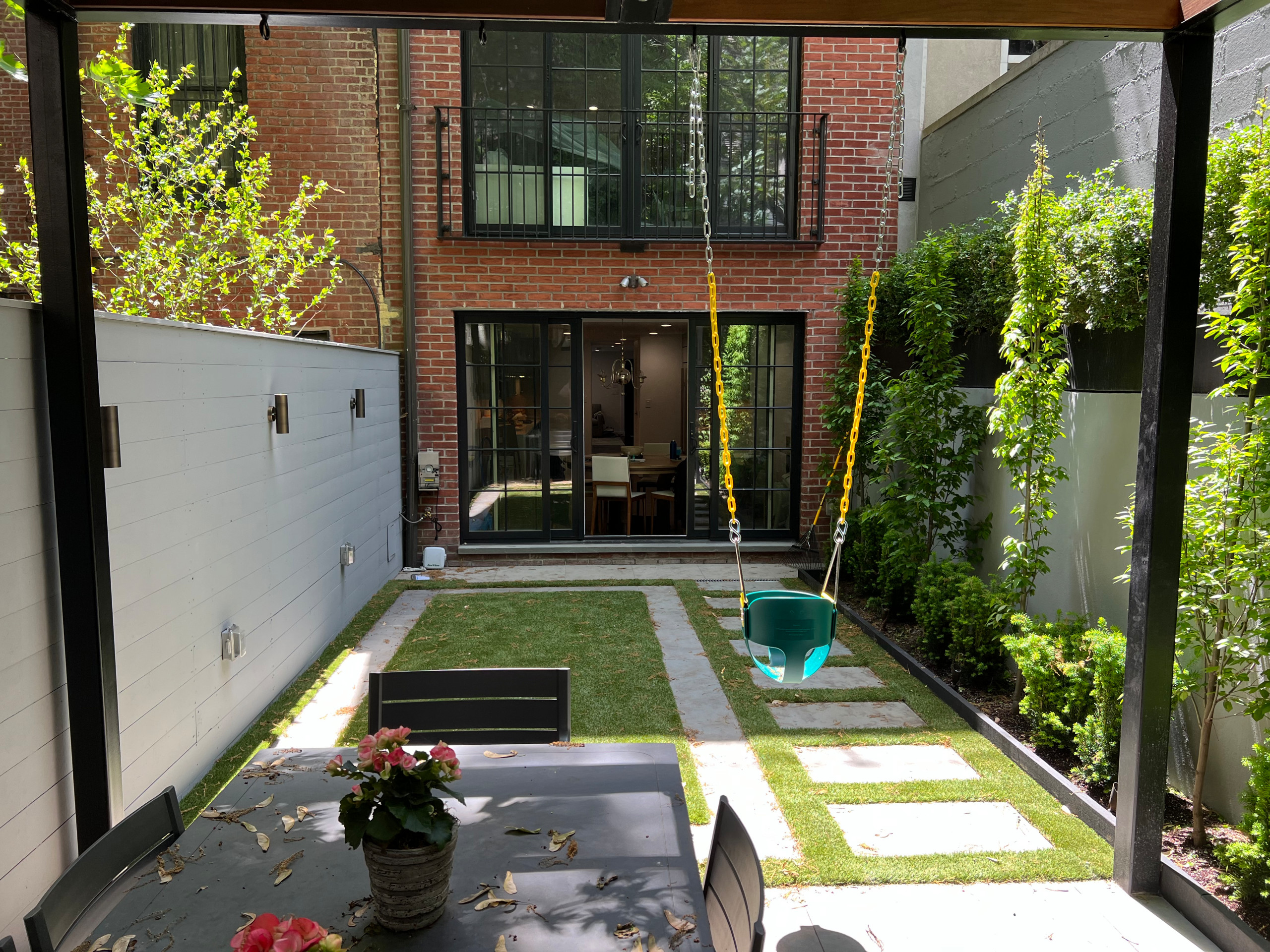 Upper East Side Family Shade Garden