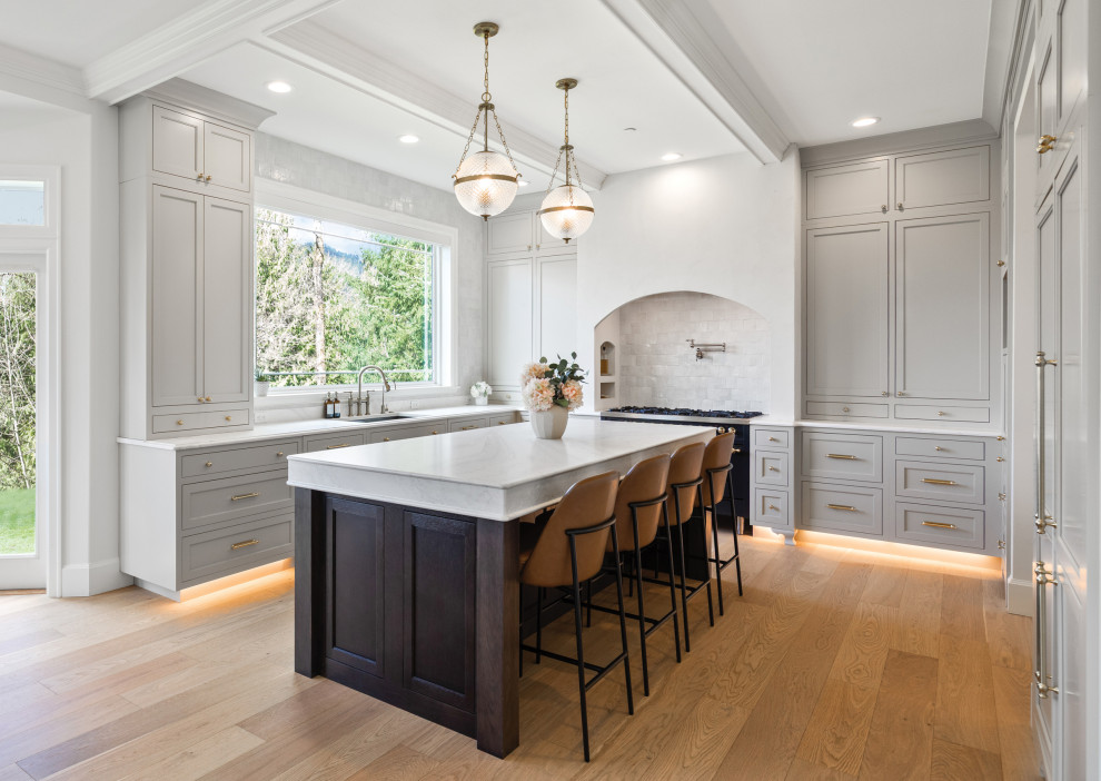 Inspiration for a transitional kitchen remodel in Seattle