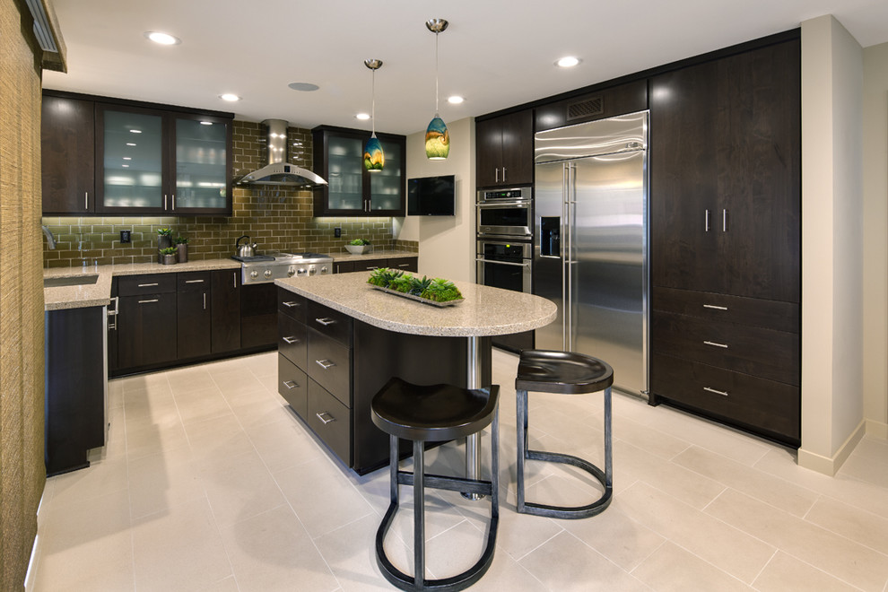 Photo of a contemporary kitchen in Orange County.