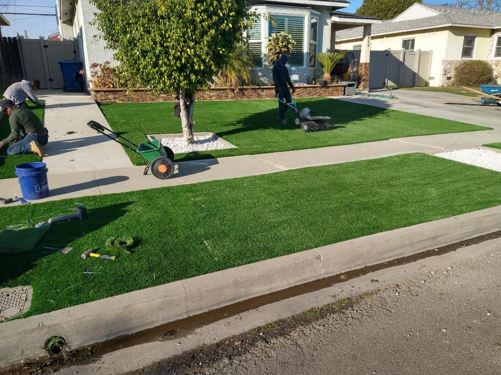 Artificial grass (turf) front yard transformation