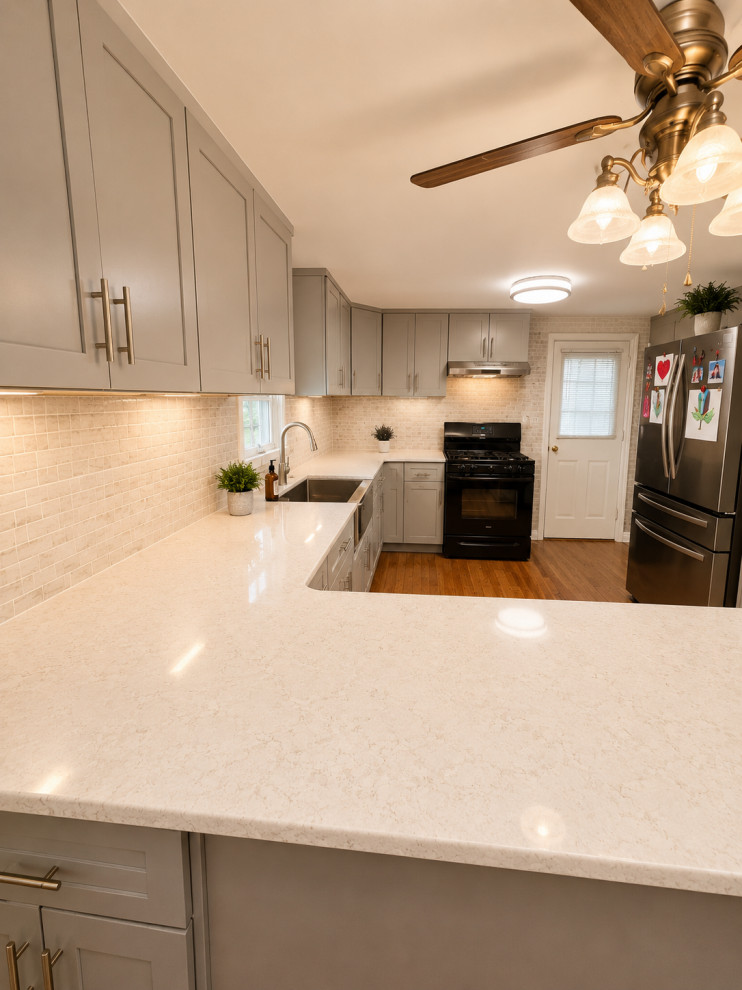 Jackson / Grey Catalina Shaker Kitchen