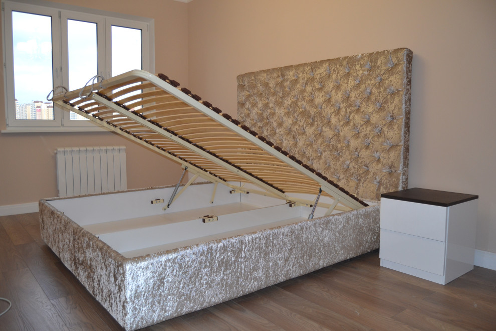 Кровати в каретной стяжке