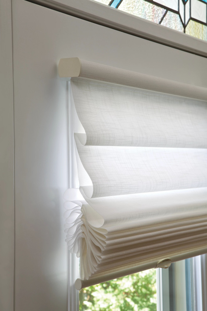 Vignette Modern Roman Shades