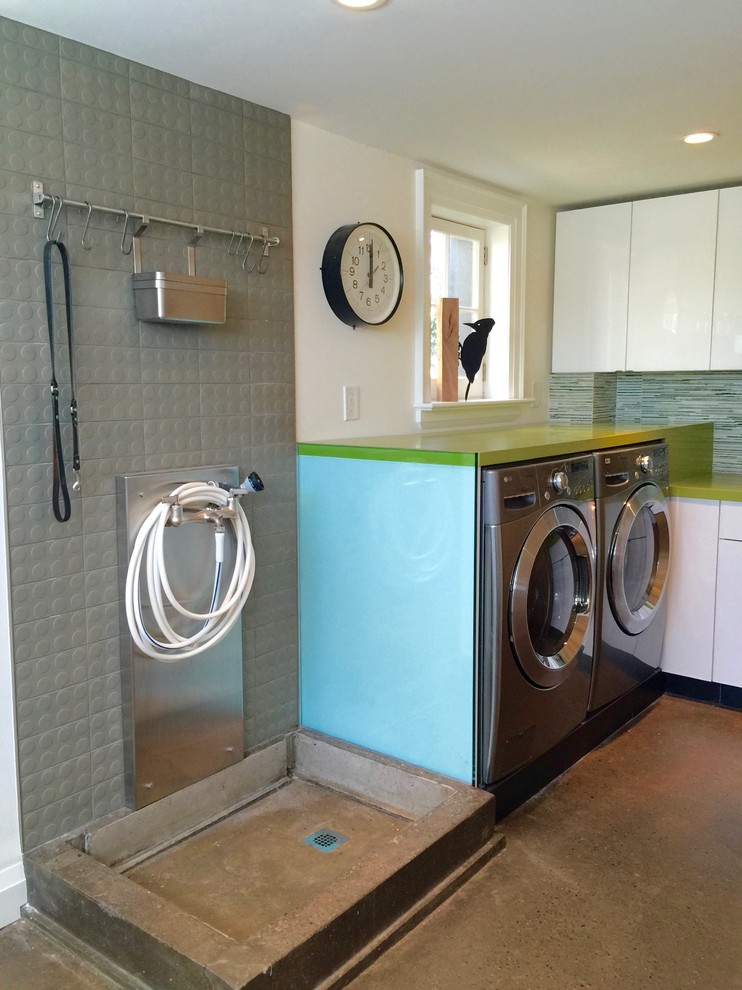 Lime Laundry Room With Dog Wash Station