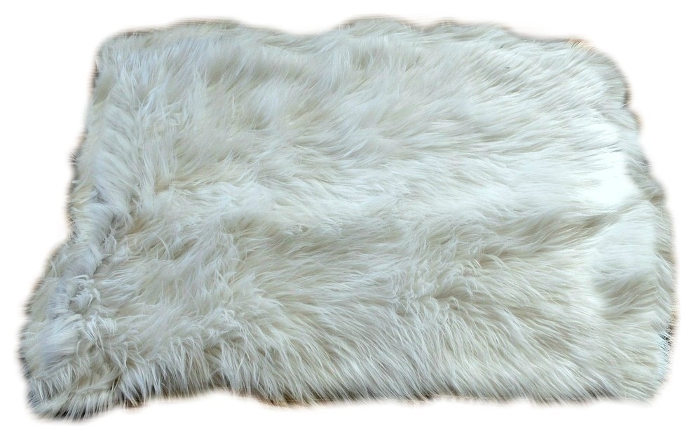 Traditional Shaggy Faux Fur Area Rug, 3'x5'