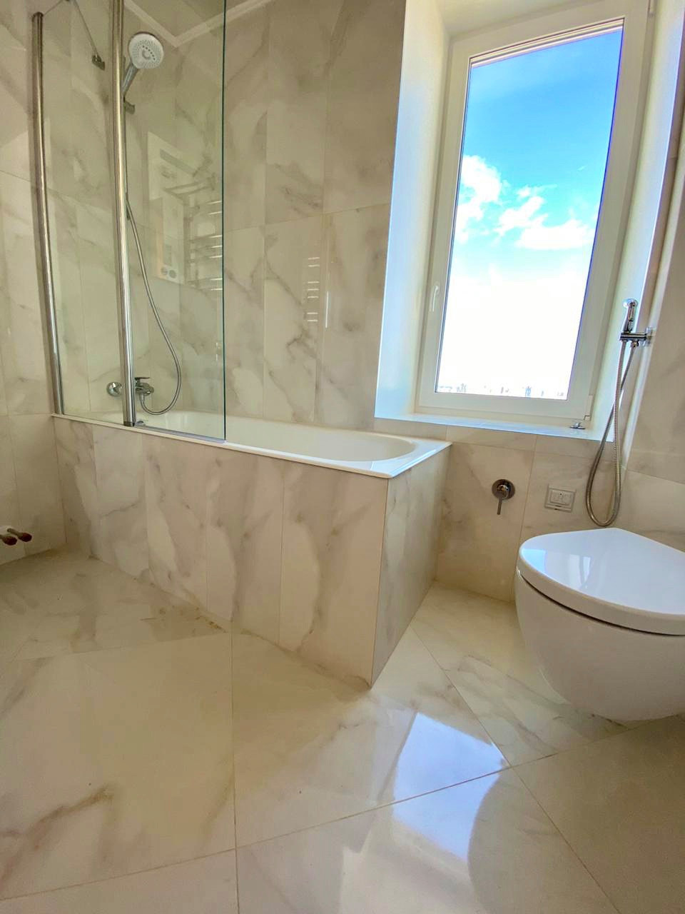 Двухкомнатная квартира в светлых тонах