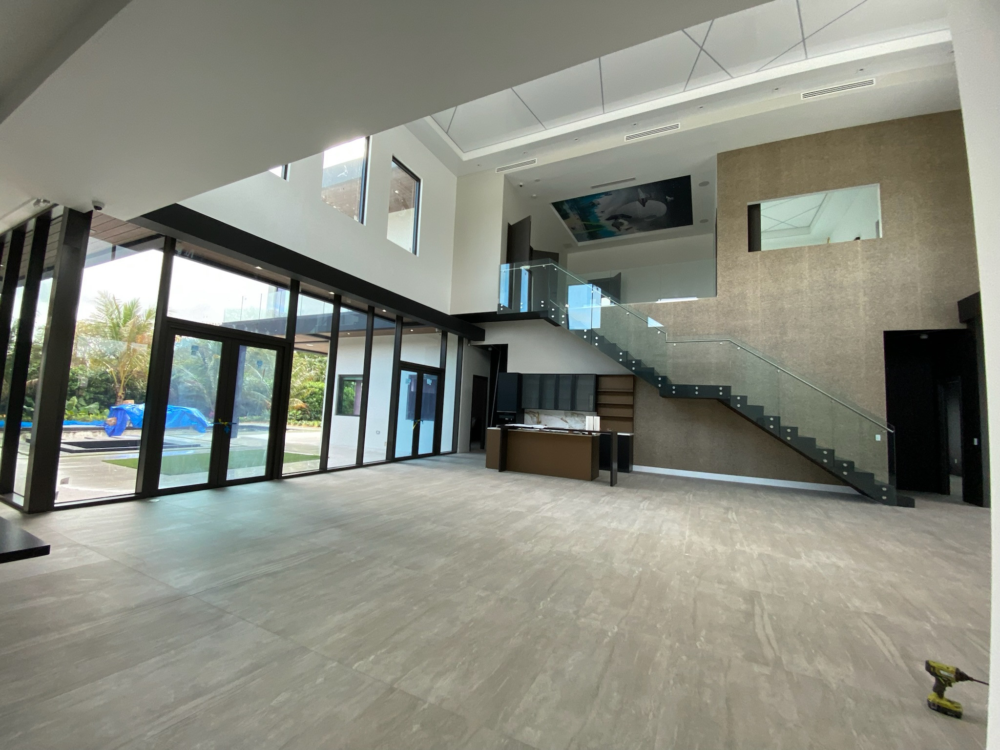 SW Modern - Living Room