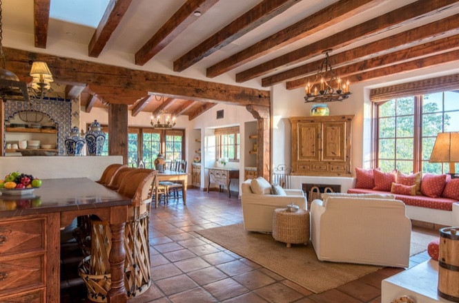 Kitchen, Dining Nook & Family Room