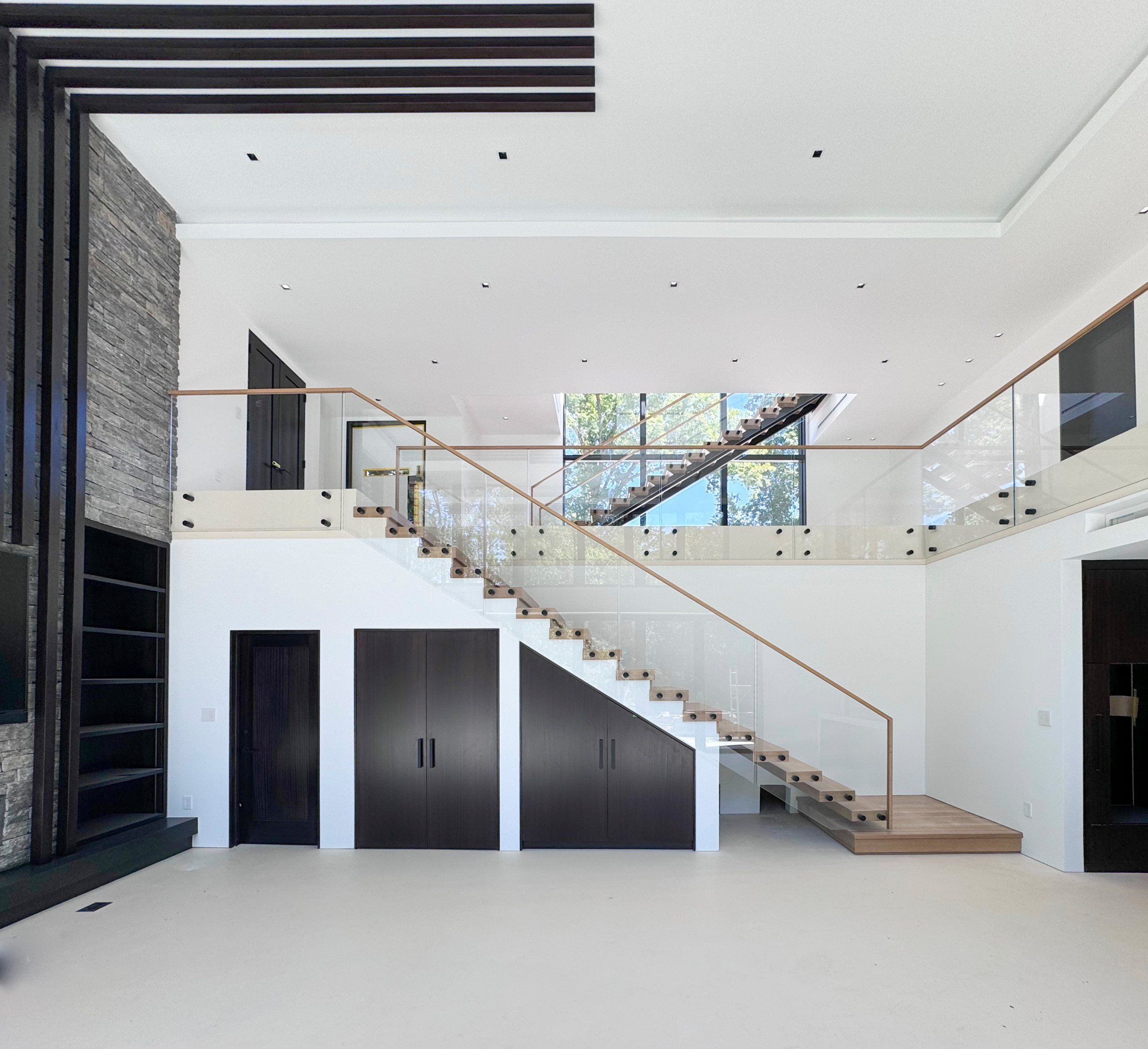 126_Visually Open and Light Contemporary Staircase, Mclean, VA 22102