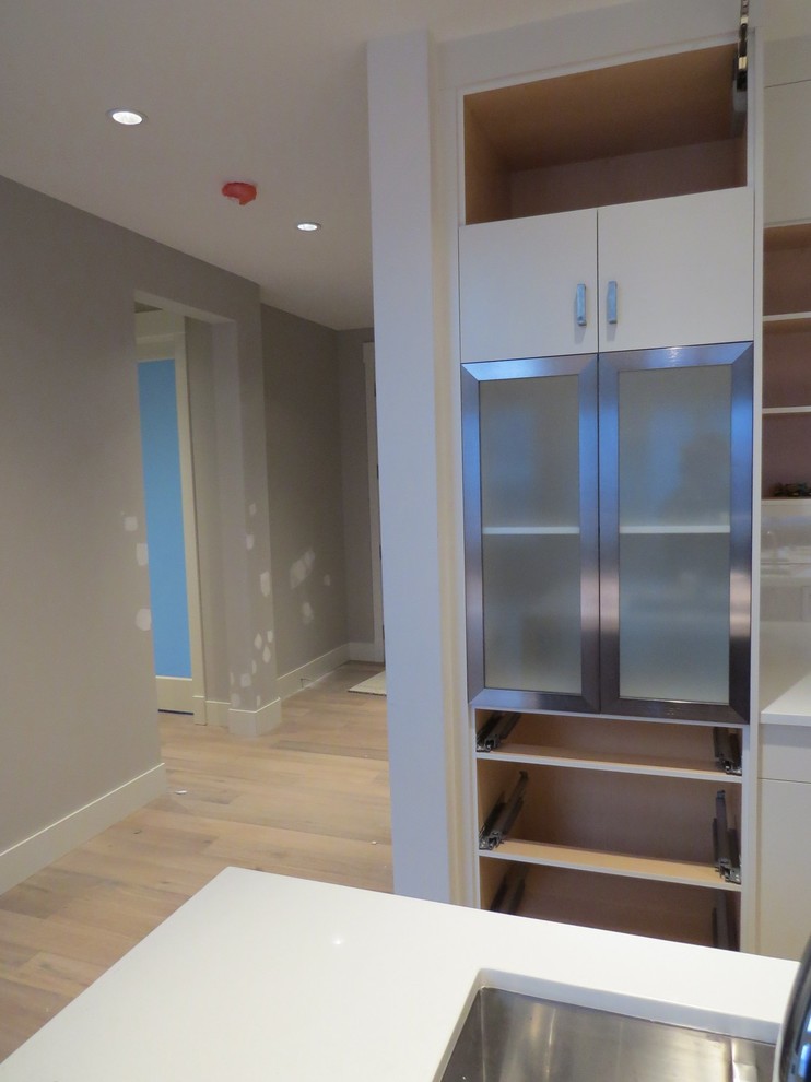 Inspiration for a modern kitchen remodel in Calgary