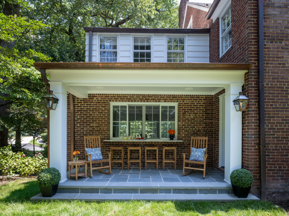 Transitional porch photo in DC Metro
