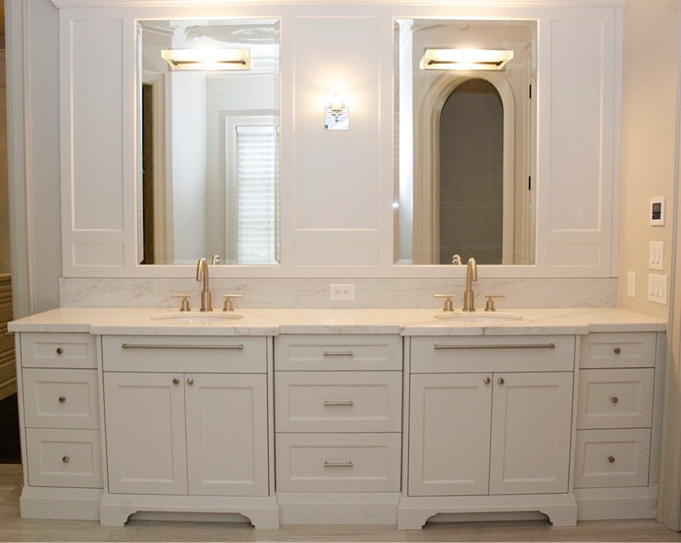 Bathroom - transitional bathroom idea in Toronto
