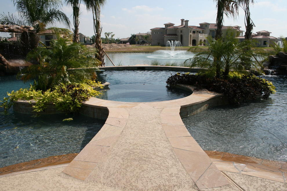 This is an example of a tropical pool in Houston.