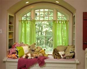 Inspiration for a traditional kids' room in Other.