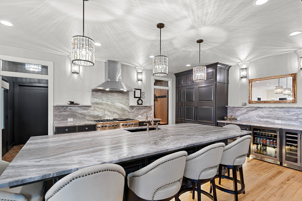 Kitchen - transitional kitchen idea