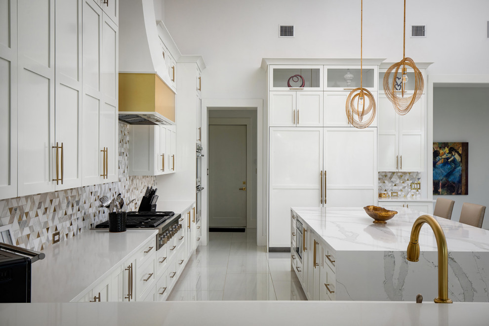 Home design - transitional home design idea in Austin