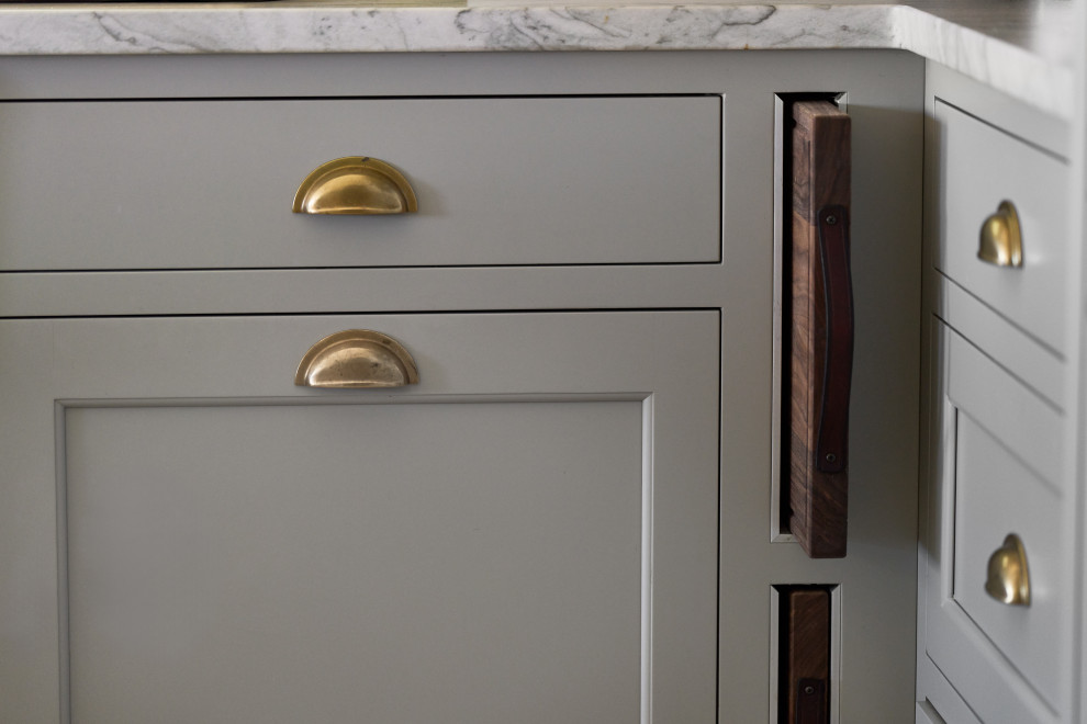 Quaint Lake House Cottage - Lake Michigan