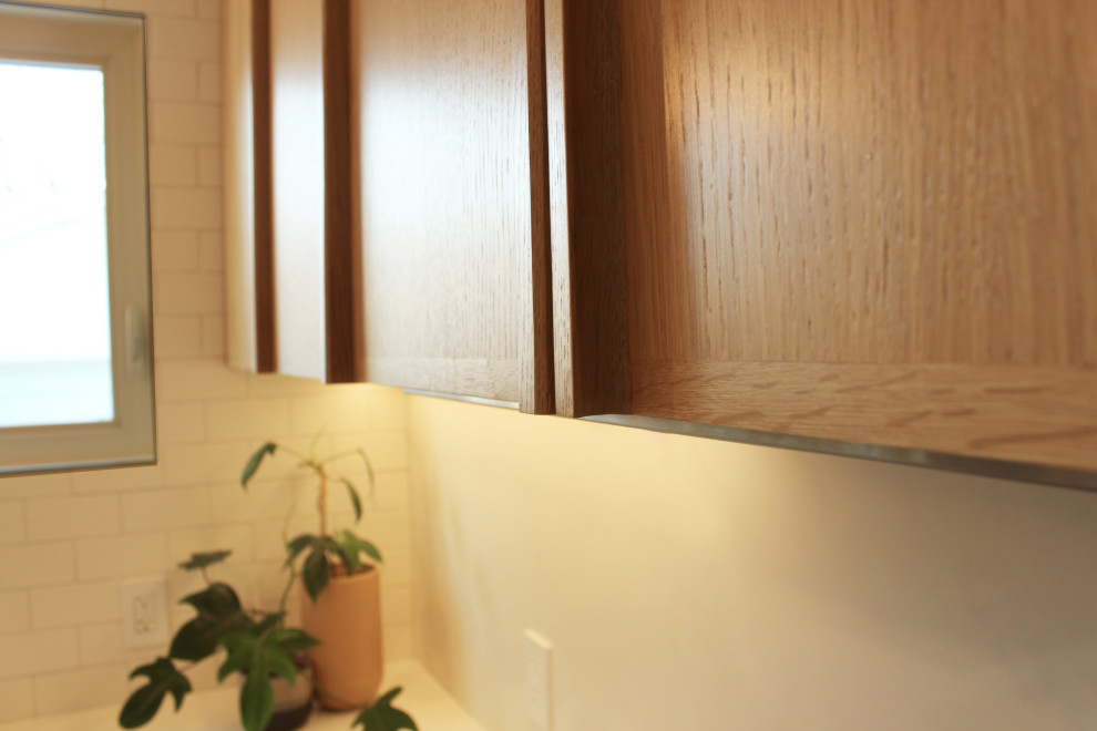 Bourkevale White Oak Cabinet Close-Up