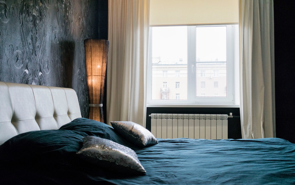 Бархатные шторы в спальне.