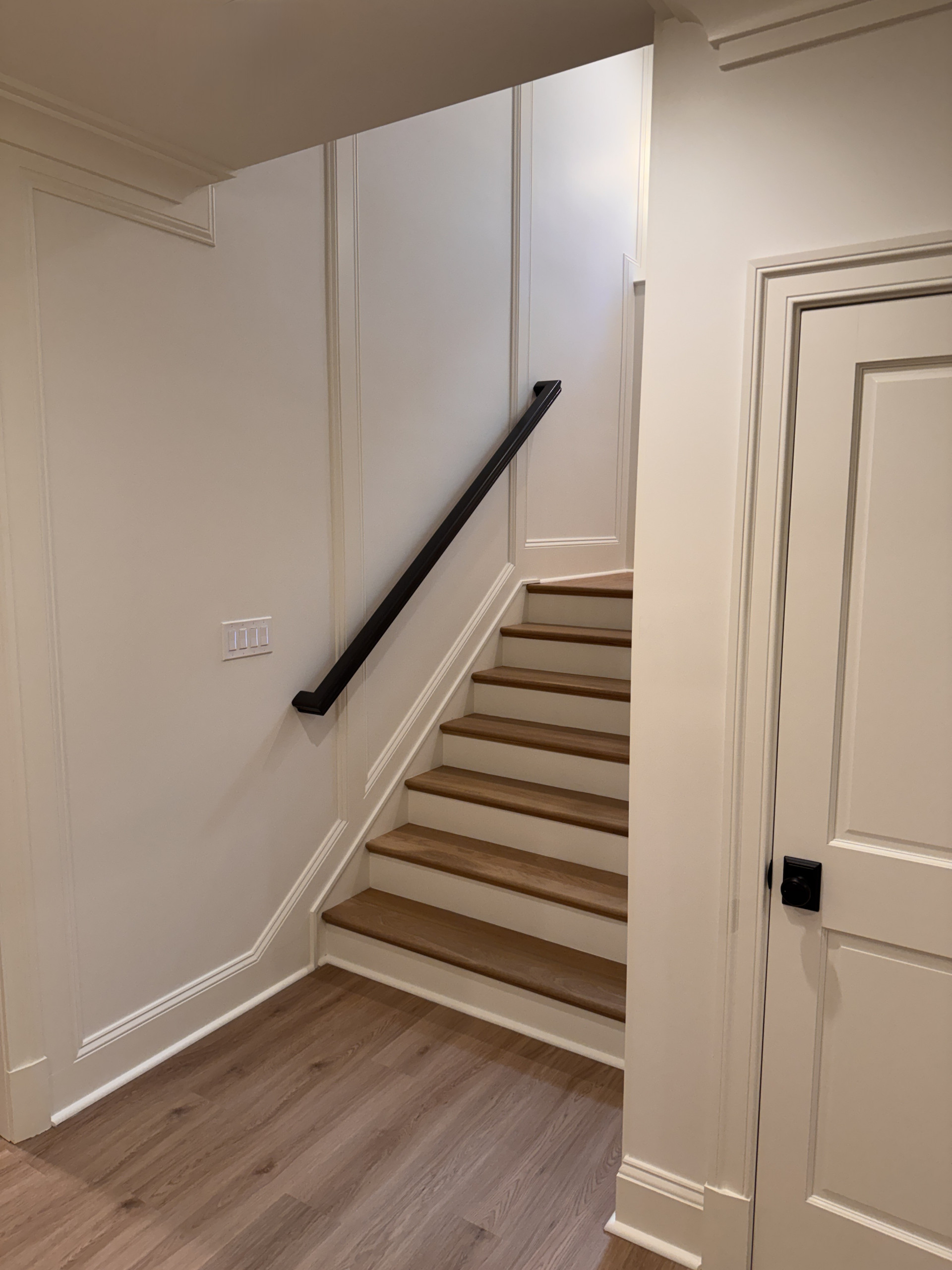 Project #160 | Traditional Box Stair with Gooseneck Handrail