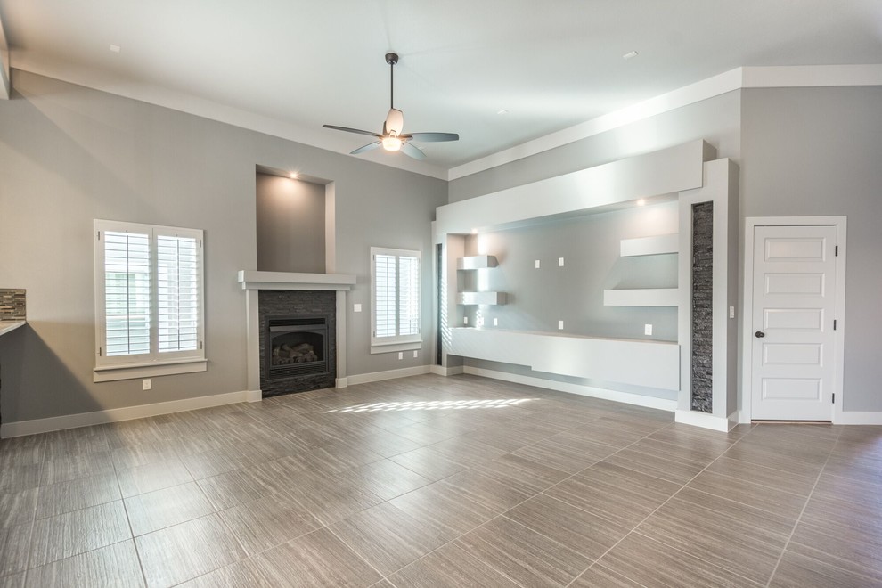 Transitional home design photo in Austin