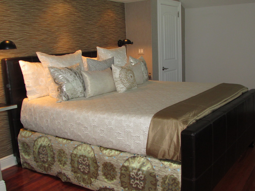 Photo of a mid-sized contemporary master bedroom in Tampa with grey walls, dark hardwood floors and no fireplace.
