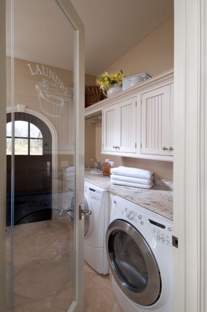 Traditional laundry room in Chicago.