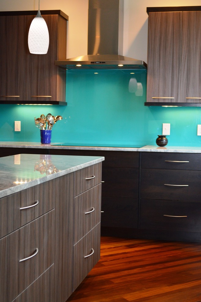Photo of a modern kitchen in Wilmington.
