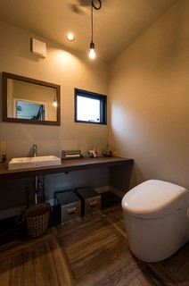 おしゃれなミッドセンチュリースタイルのトイレ 洗面所の画像 年10月 Houzz ハウズ