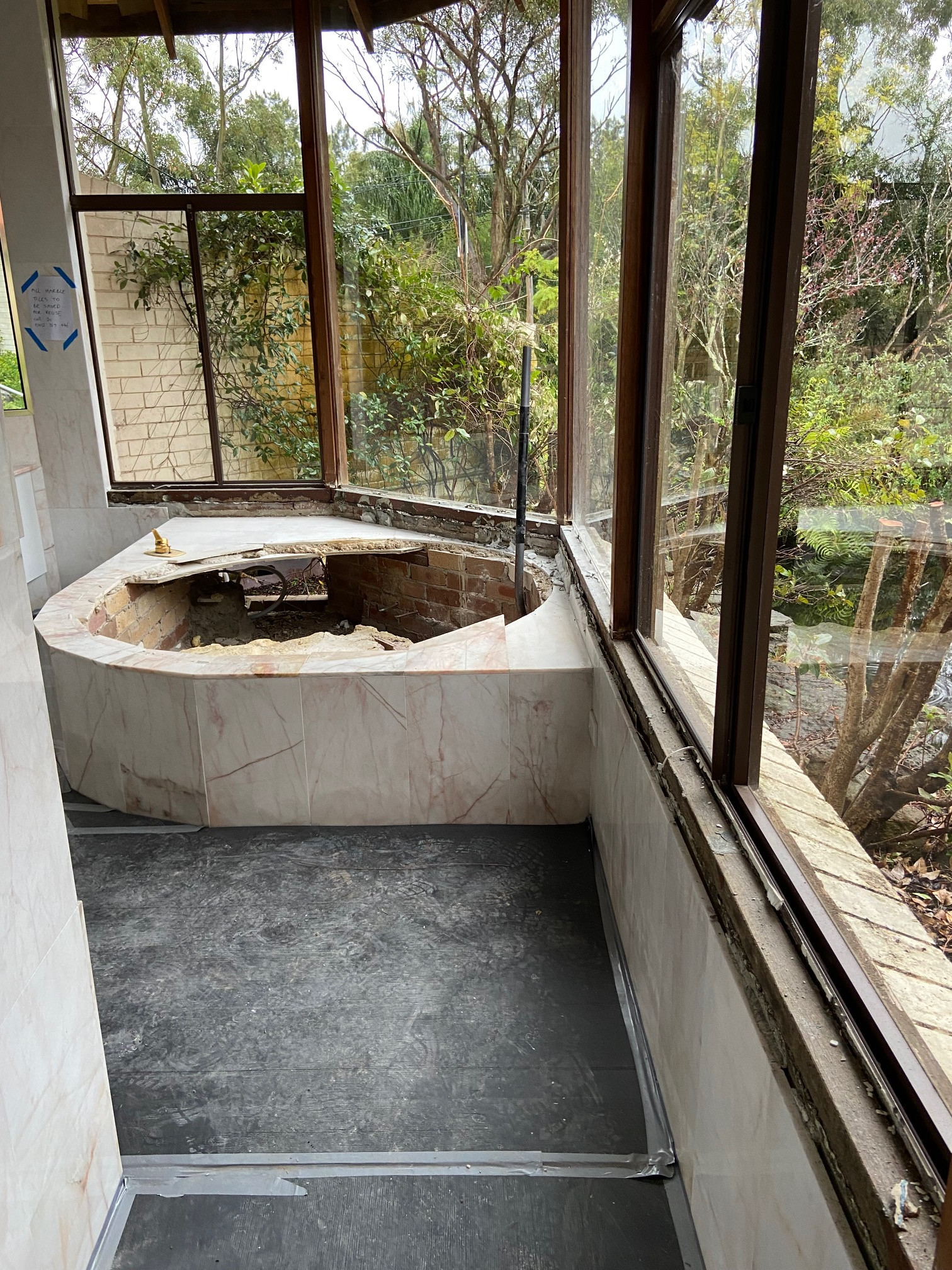 REBUILD OF A GRAND  BATHROOM