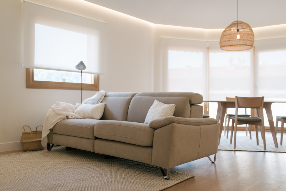 Modelo de salón escandinavo de tamaño medio