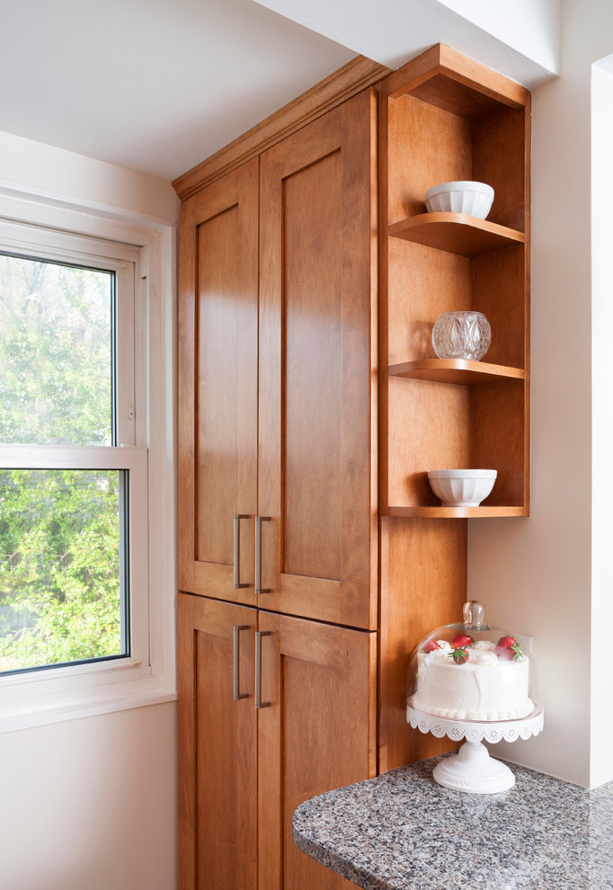 Home design - transitional home design idea in DC Metro