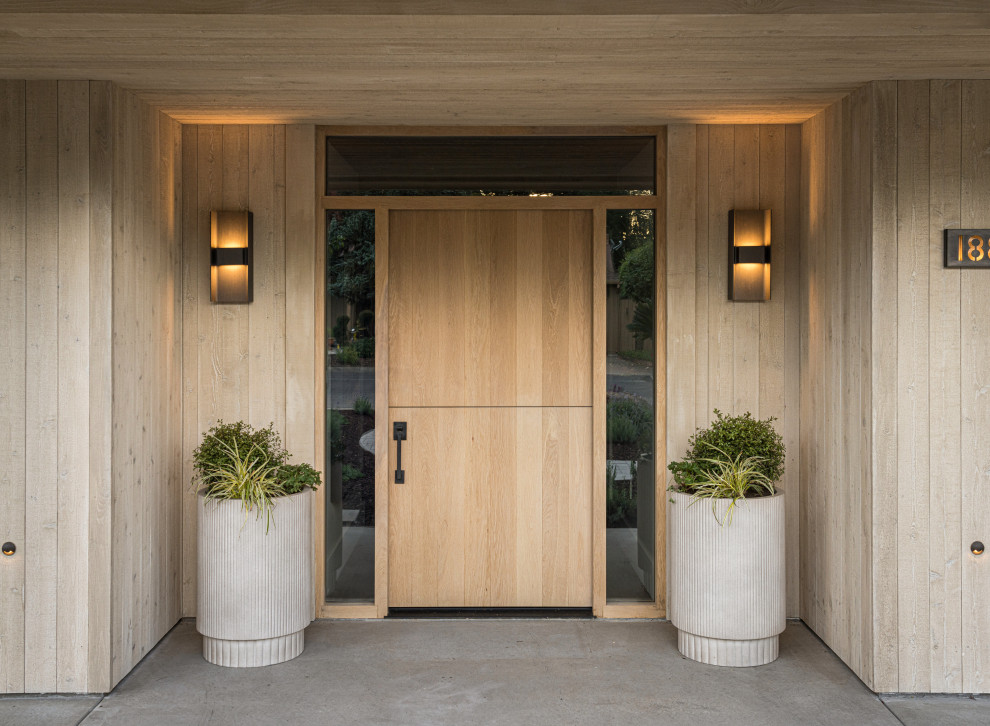 Transitional entryway photo in San Francisco