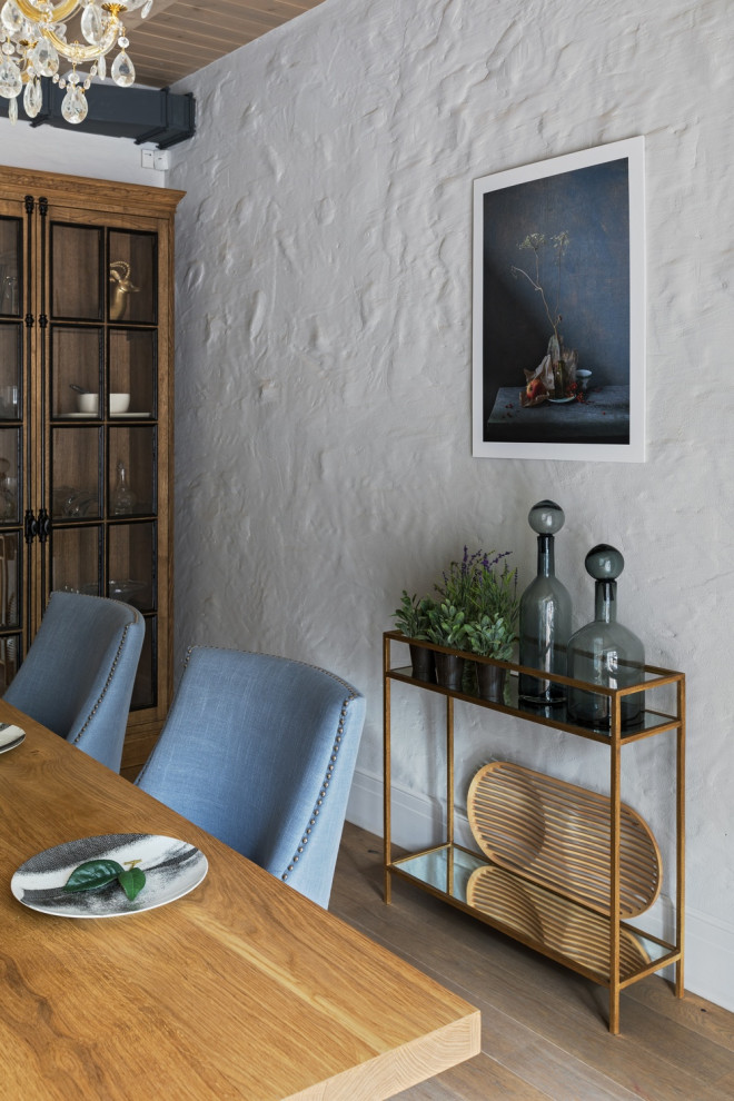 Дом в соснах