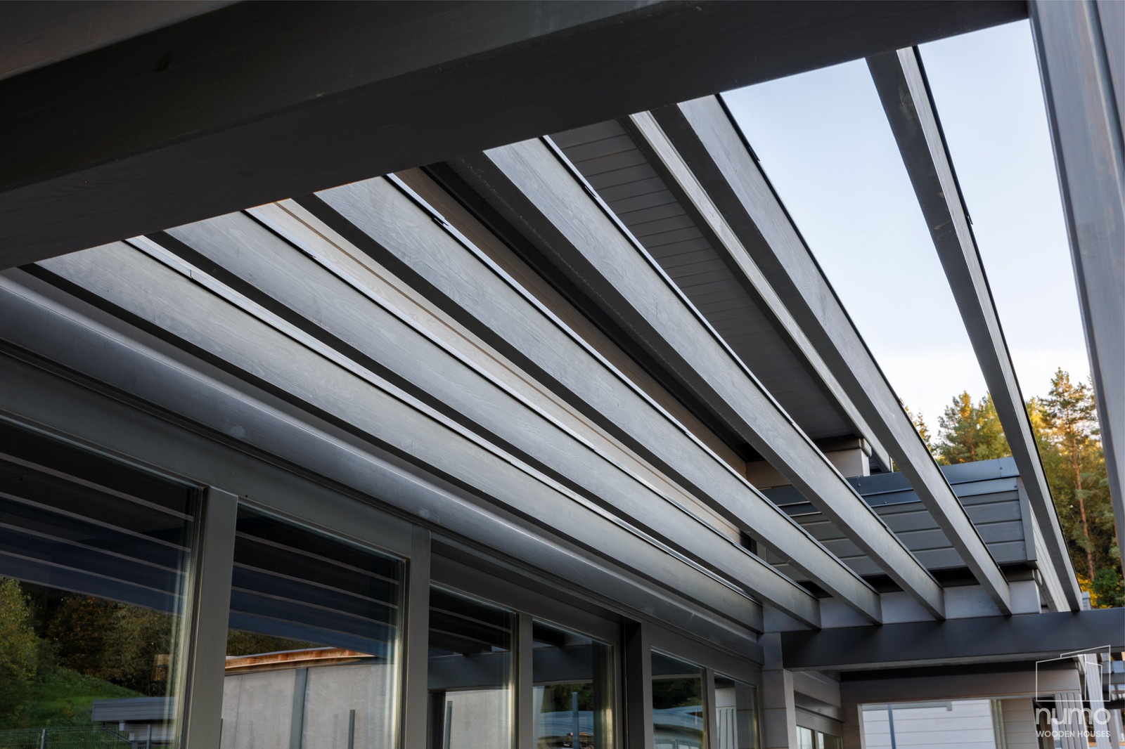 Деревянный загородный дом