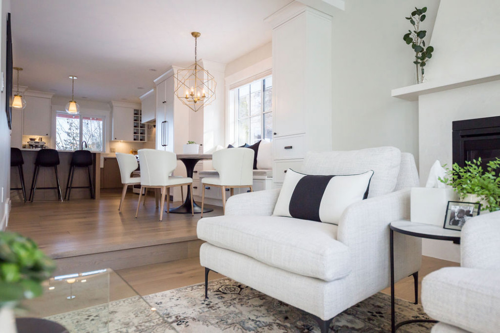 Photo of a classic living room in Vancouver.