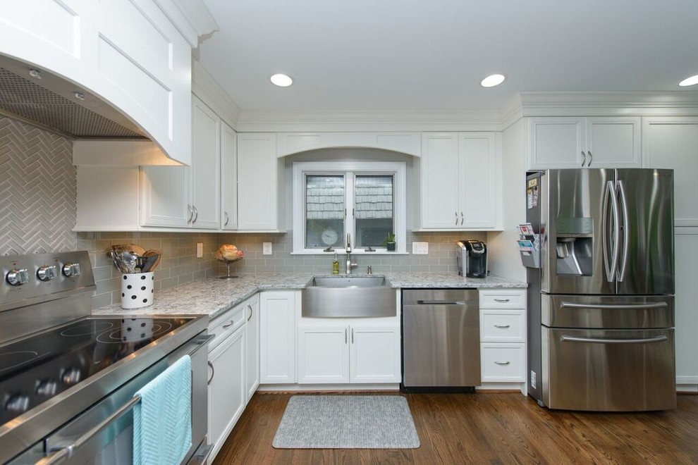 Inspiration for a transitional kitchen remodel in Baltimore